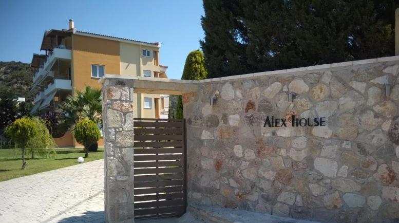 אפרטהוטל זכארו Alex House מראה חיצוני תמונה