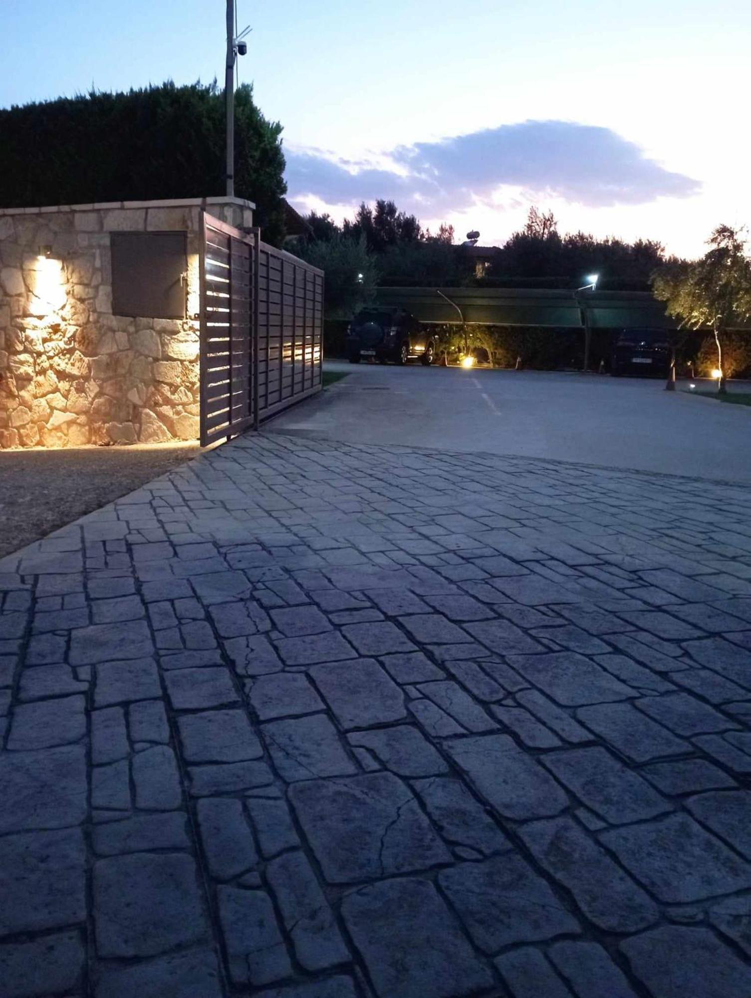 אפרטהוטל זכארו Alex House מראה חיצוני תמונה